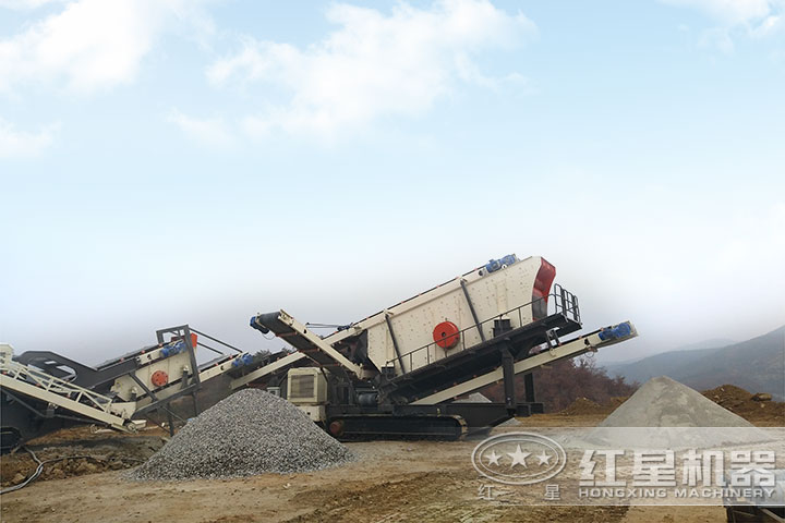 車載流動(dòng)石子、粉碎機(jī)生產(chǎn)現(xiàn)場