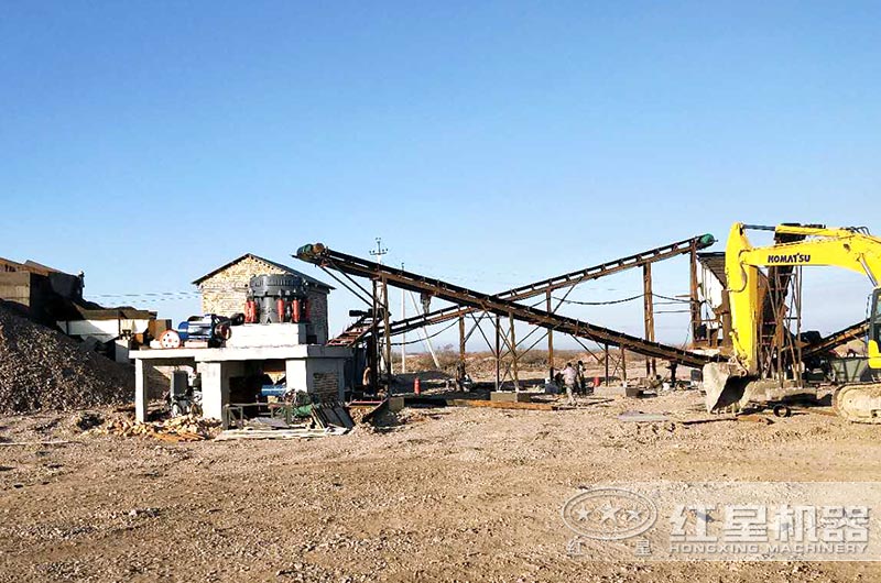 顎式破碎機(jī)、圓錐破碎機(jī)作業(yè)現(xiàn)場